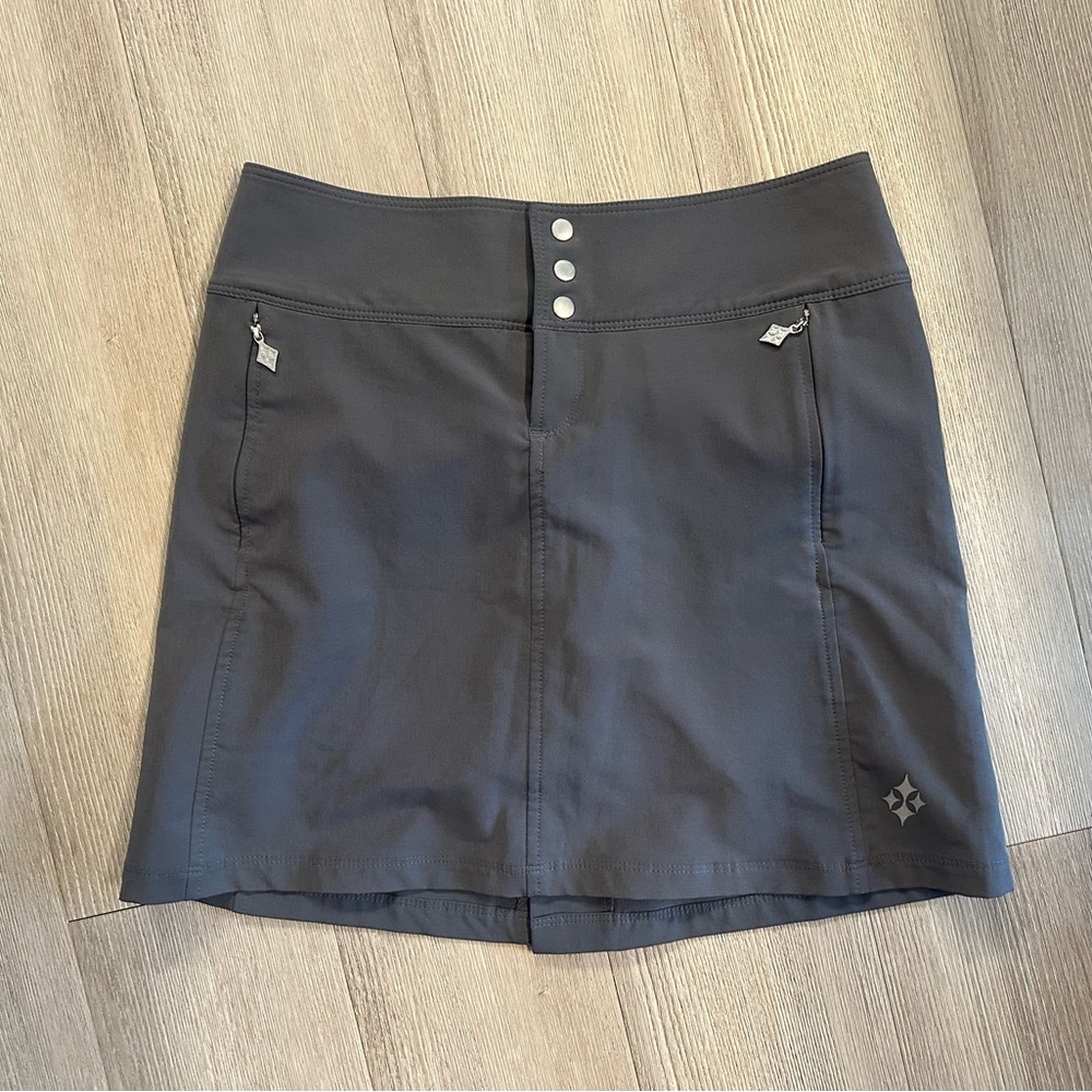 Jofit size 2 golf skirt. Gray. Excellent condition.